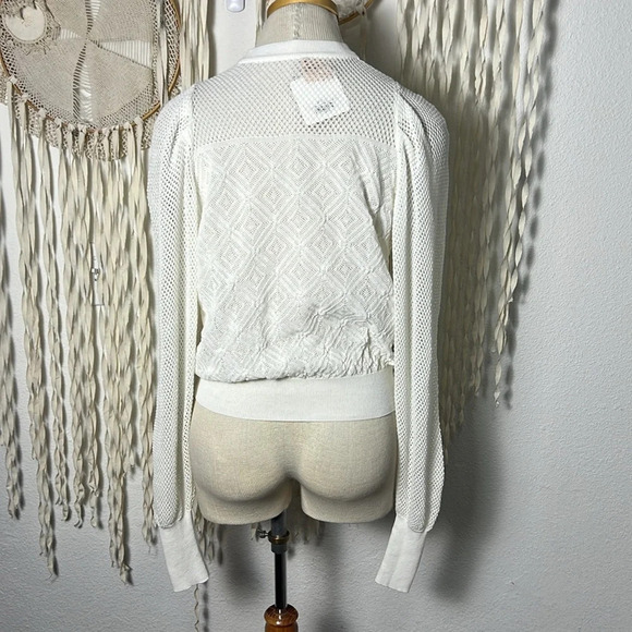 NUDE NWT Open Knit Sweater with Puff Sleeve in Ivory Size Small - Picture 5 of 12